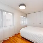 Downtown 2br With Balcony & Free Secure Garage Parking
