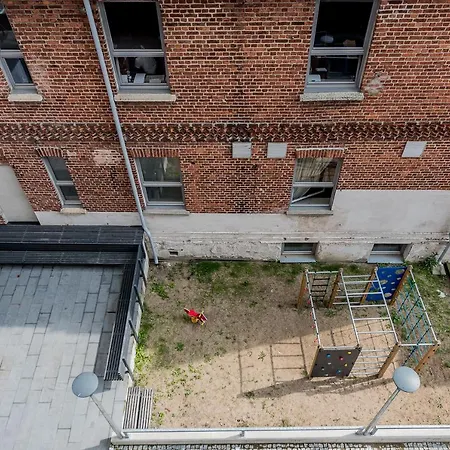 Apartment Downtown 2Br With Balcony & Free Secure Garage Parking Parnu